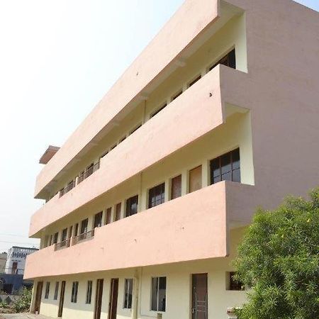 Maitri Hostel Bhilai Esterno foto